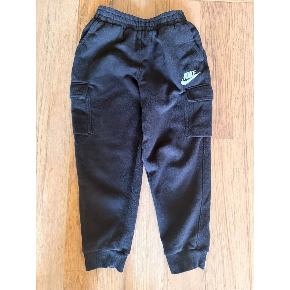 Nike Boys Size 7 Black Club Fleece Cargo Jogger Pants Sweatpants L092-023